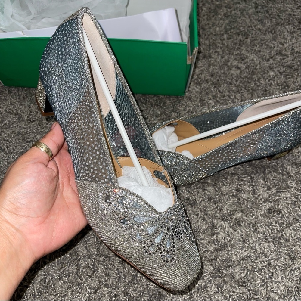 J. Renee Women’s Grey Glitter Zofia Pump Sz 9W